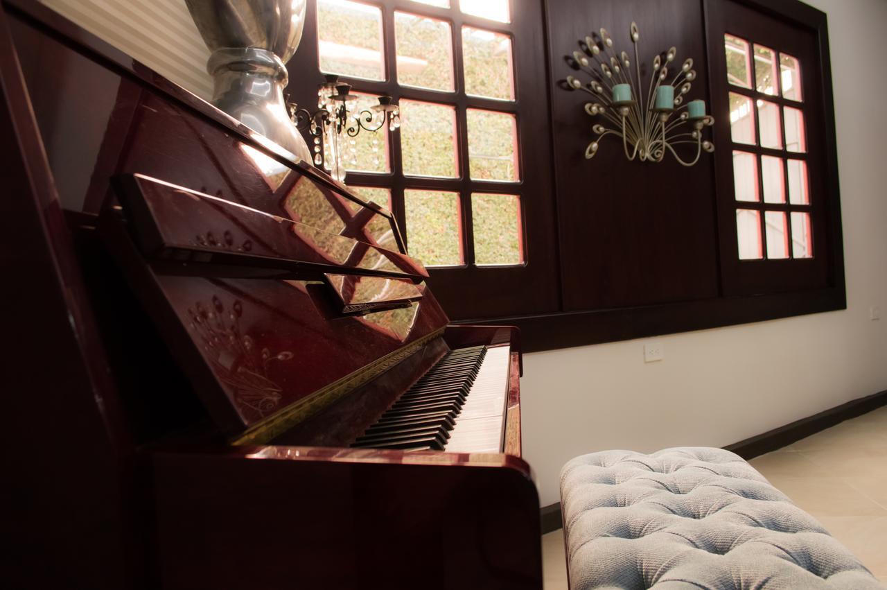Casa Lolita Hotel-Boutique Портовьехо Экстерьер фото